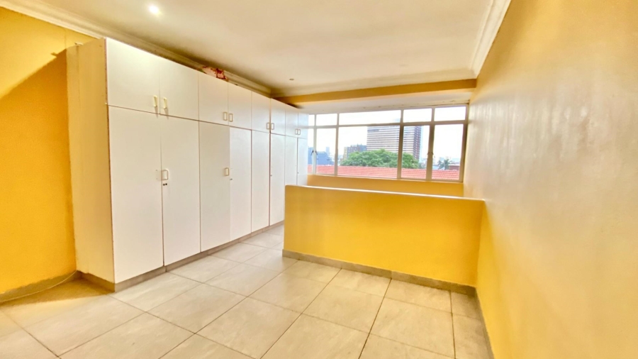 2 Bedroom Property for Sale in Glenwood KwaZulu-Natal
