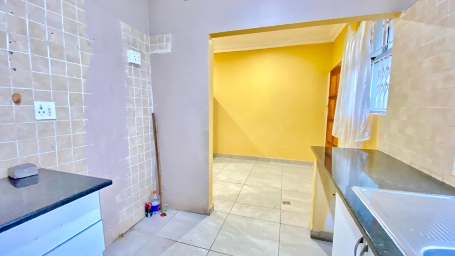 2 Bedroom Property for Sale in Glenwood KwaZulu-Natal
