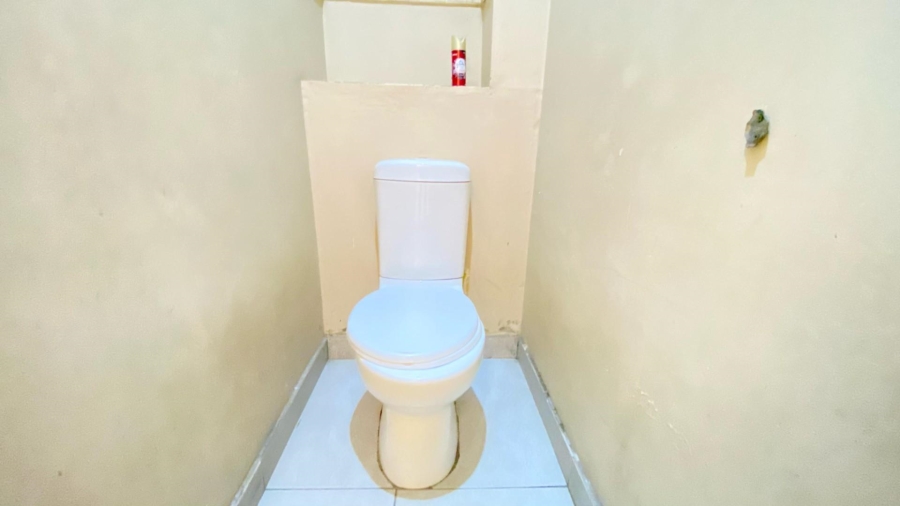 2 Bedroom Property for Sale in Glenwood KwaZulu-Natal