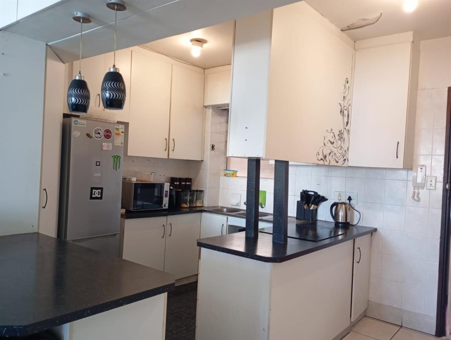 2 Bedroom Property for Sale in Durban Central KwaZulu-Natal