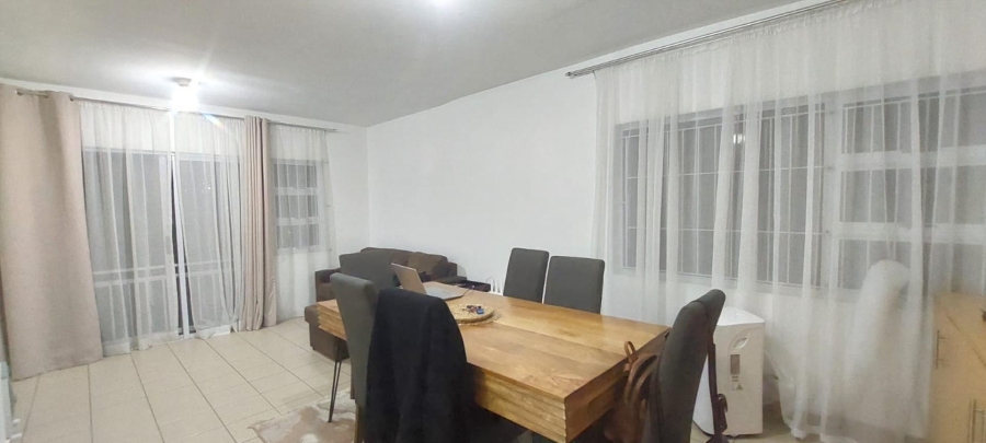 3 Bedroom Property for Sale in Sherwood KwaZulu-Natal