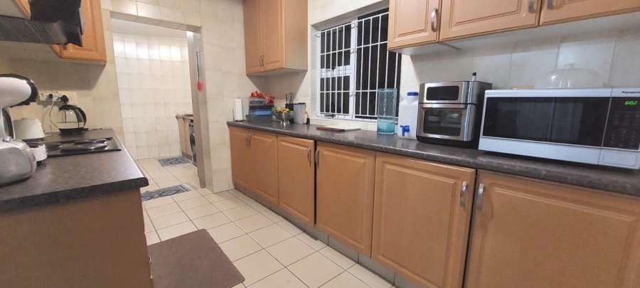 3 Bedroom Property for Sale in Sherwood KwaZulu-Natal