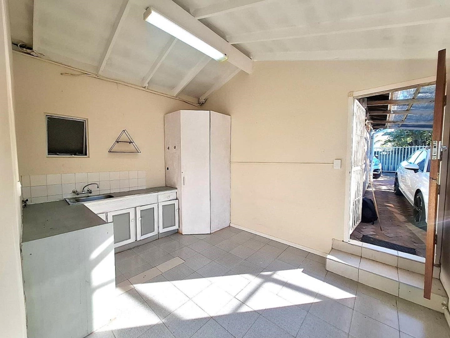 1 Bedroom Property for Sale in Dawncliffe KwaZulu-Natal