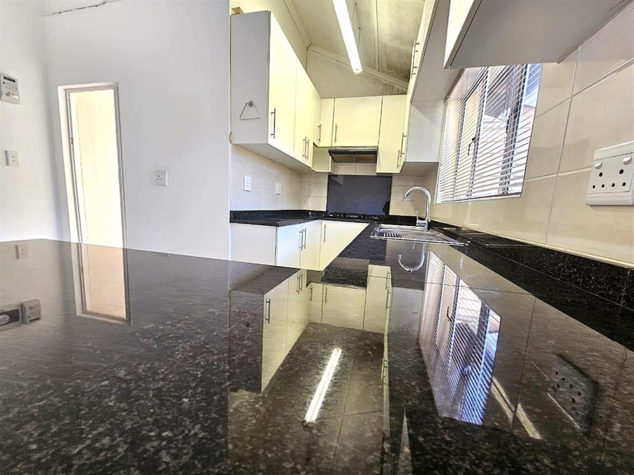 To Let 2 Bedroom Property for Rent in Farningham Ridge KwaZulu-Natal
