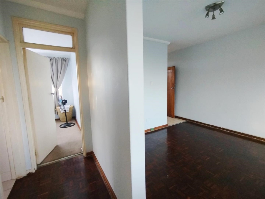 2 Bedroom Property for Sale in Essenwood KwaZulu-Natal