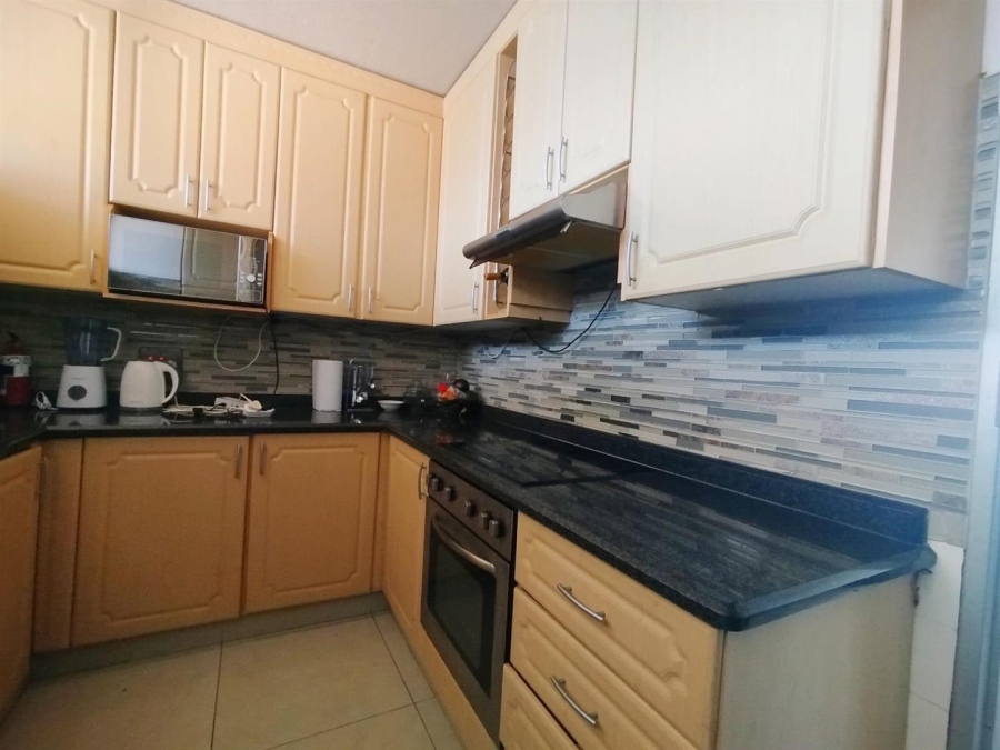 1 Bedroom Property for Sale in Amanzimtoti KwaZulu-Natal