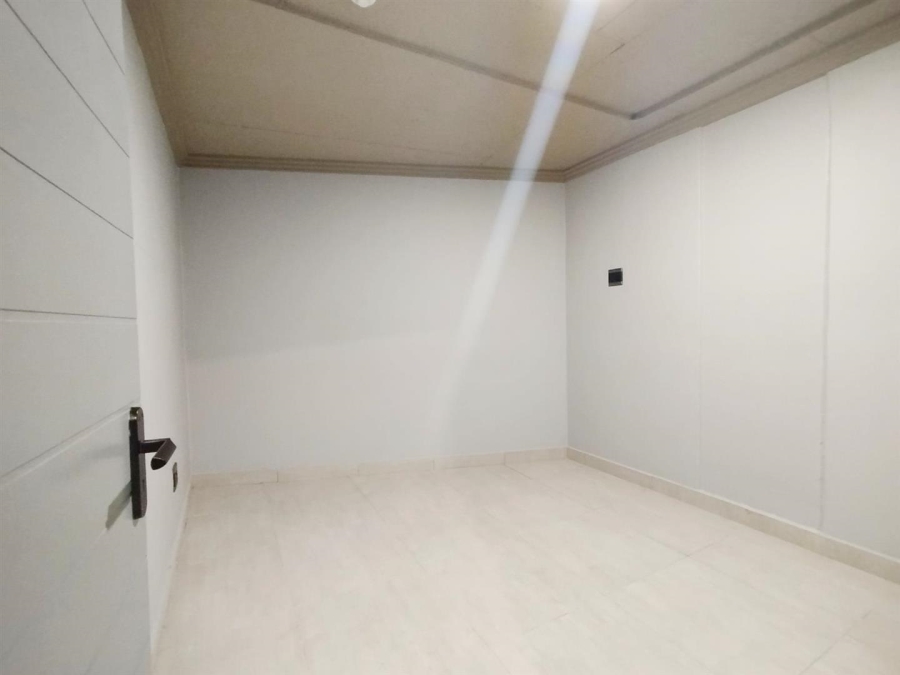 2 Bedroom Property for Sale in Umhlanga KwaZulu-Natal