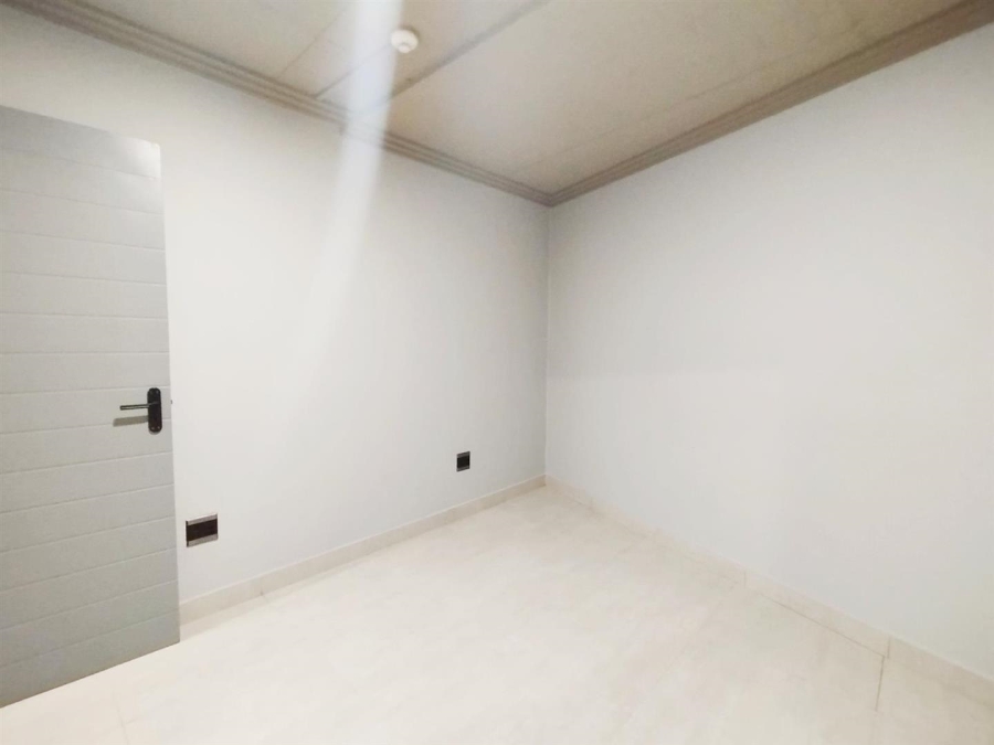 2 Bedroom Property for Sale in Umhlanga KwaZulu-Natal