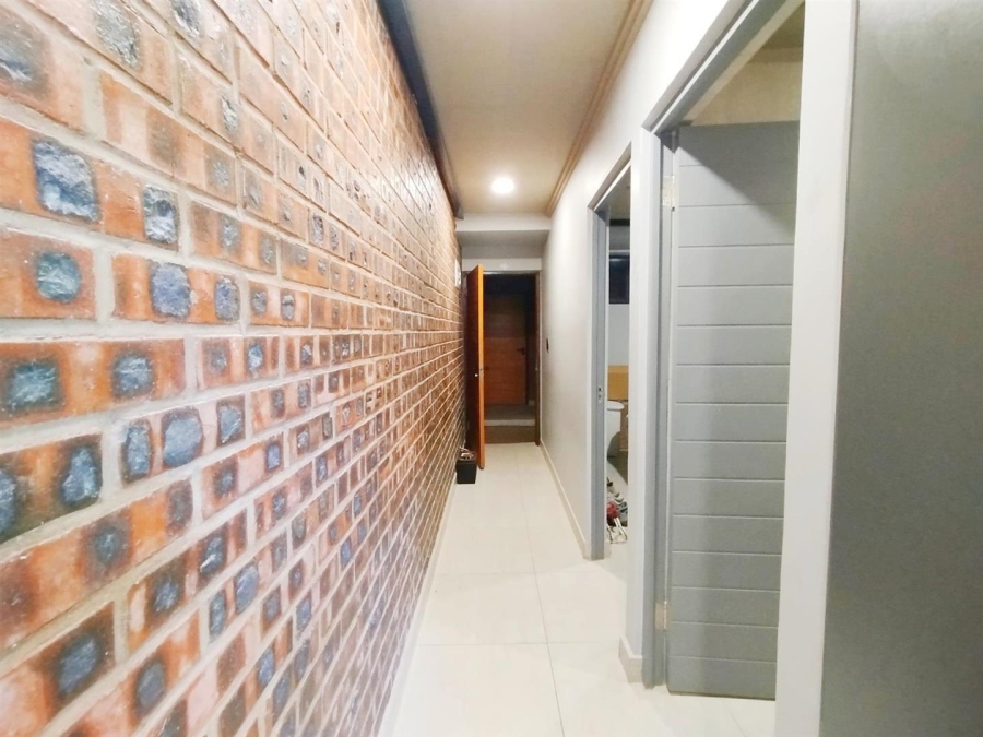 2 Bedroom Property for Sale in Umhlanga KwaZulu-Natal