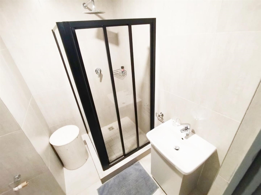 2 Bedroom Property for Sale in Umhlanga KwaZulu-Natal