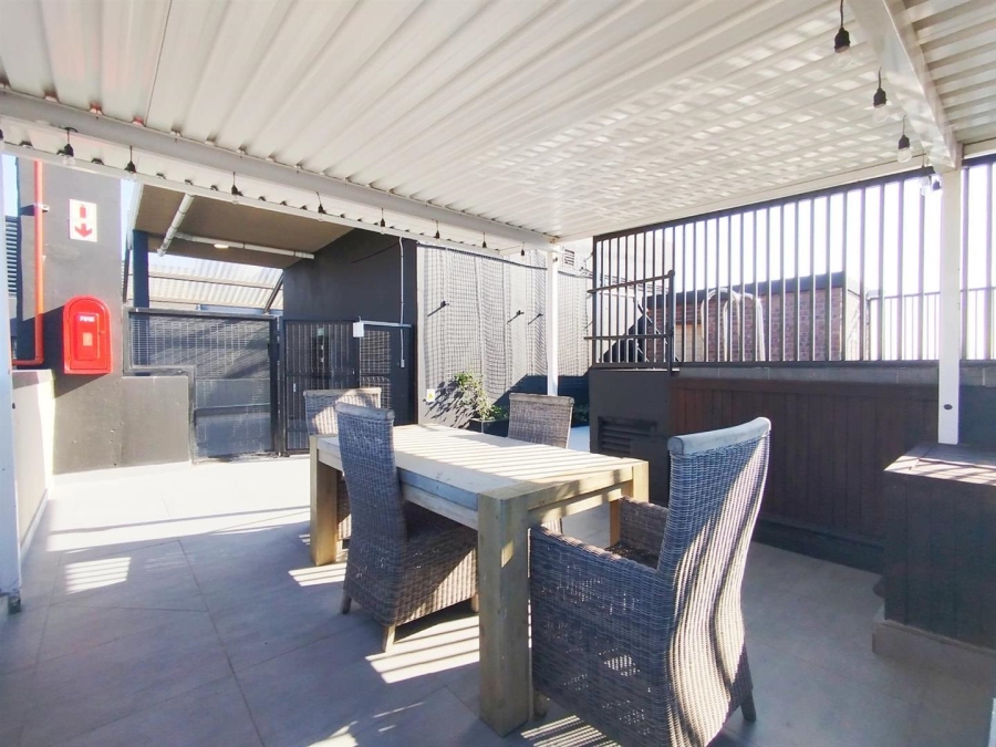 2 Bedroom Property for Sale in Umhlanga KwaZulu-Natal
