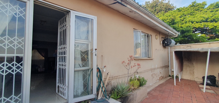 9 Bedroom Property for Sale in Bluff KwaZulu-Natal