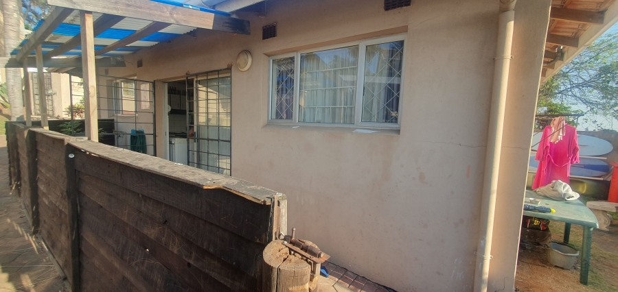 9 Bedroom Property for Sale in Bluff KwaZulu-Natal