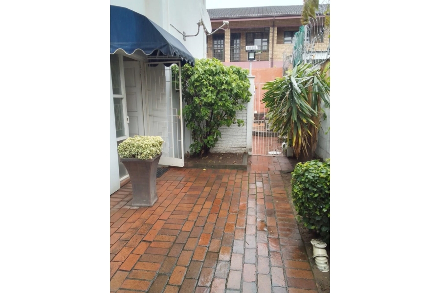 2 Bedroom Property for Sale in Glenwood KwaZulu-Natal