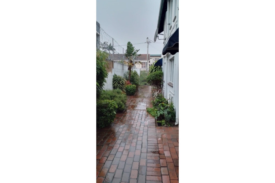 2 Bedroom Property for Sale in Glenwood KwaZulu-Natal
