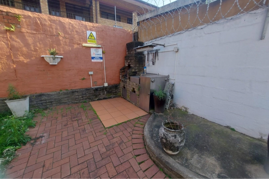 2 Bedroom Property for Sale in Glenwood KwaZulu-Natal