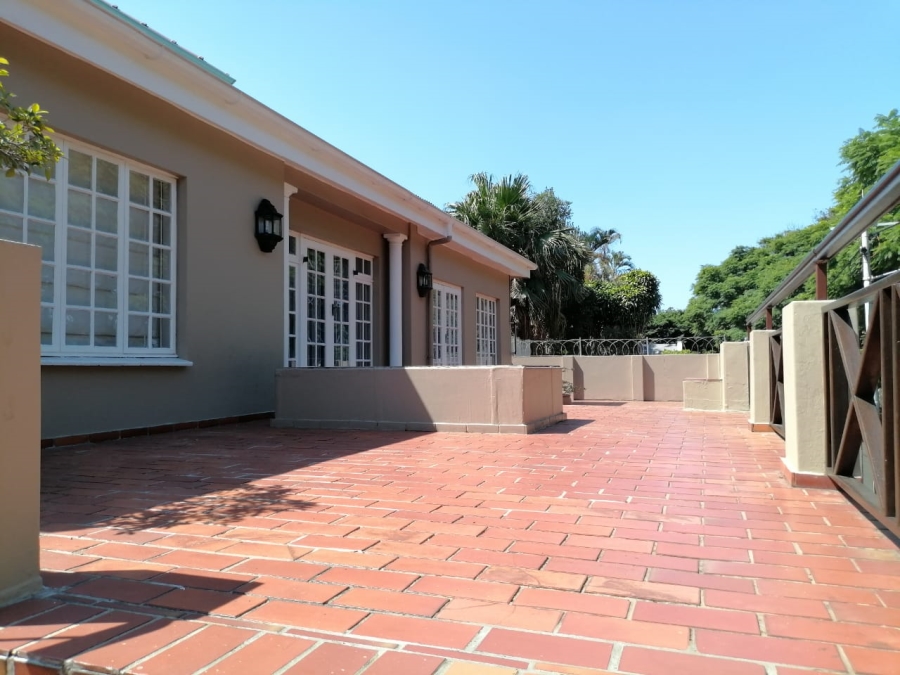 To Let 6 Bedroom Property for Rent in Glenwood KwaZulu-Natal