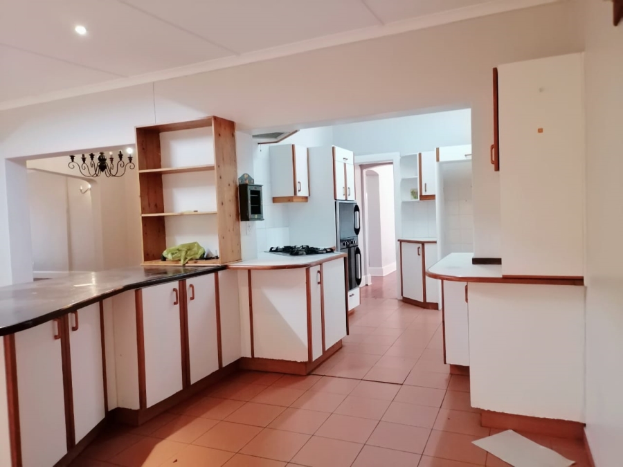 To Let 6 Bedroom Property for Rent in Glenwood KwaZulu-Natal
