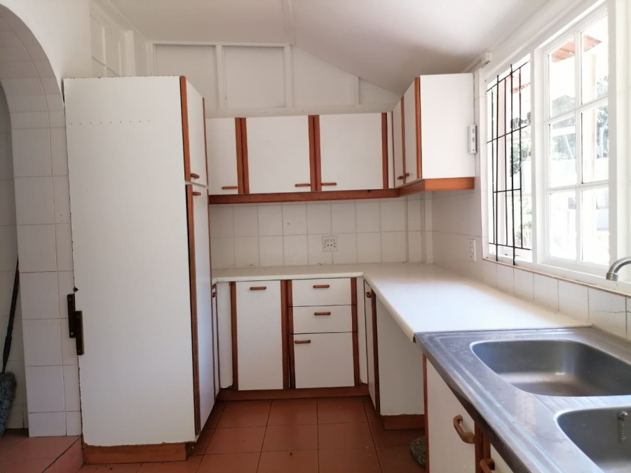 To Let 6 Bedroom Property for Rent in Glenwood KwaZulu-Natal