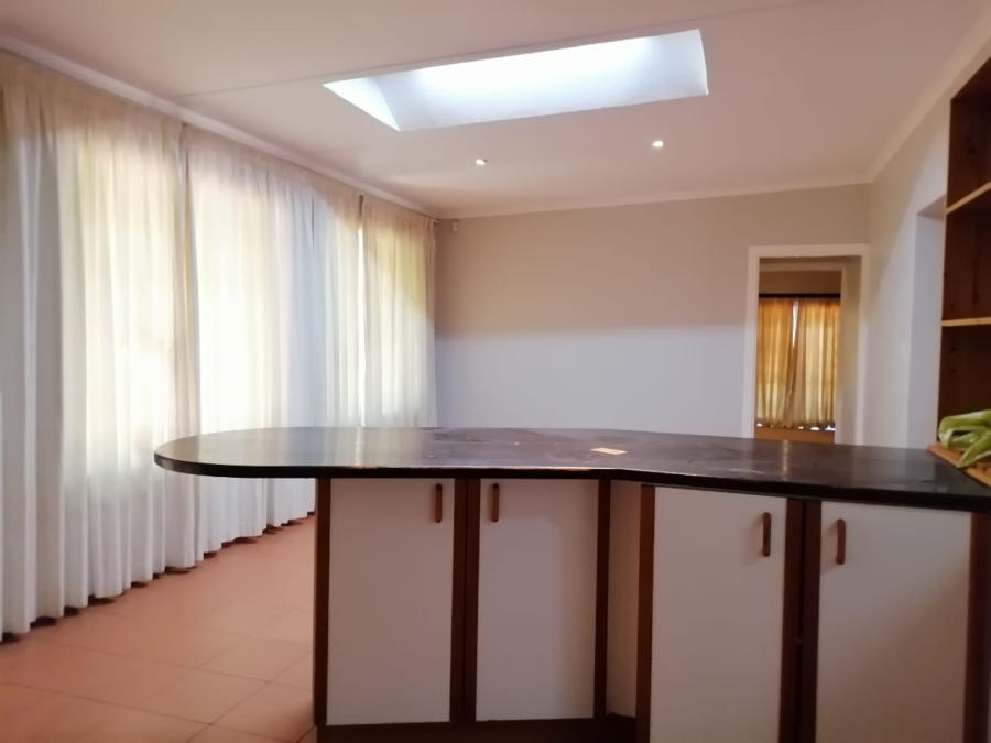 To Let 6 Bedroom Property for Rent in Glenwood KwaZulu-Natal