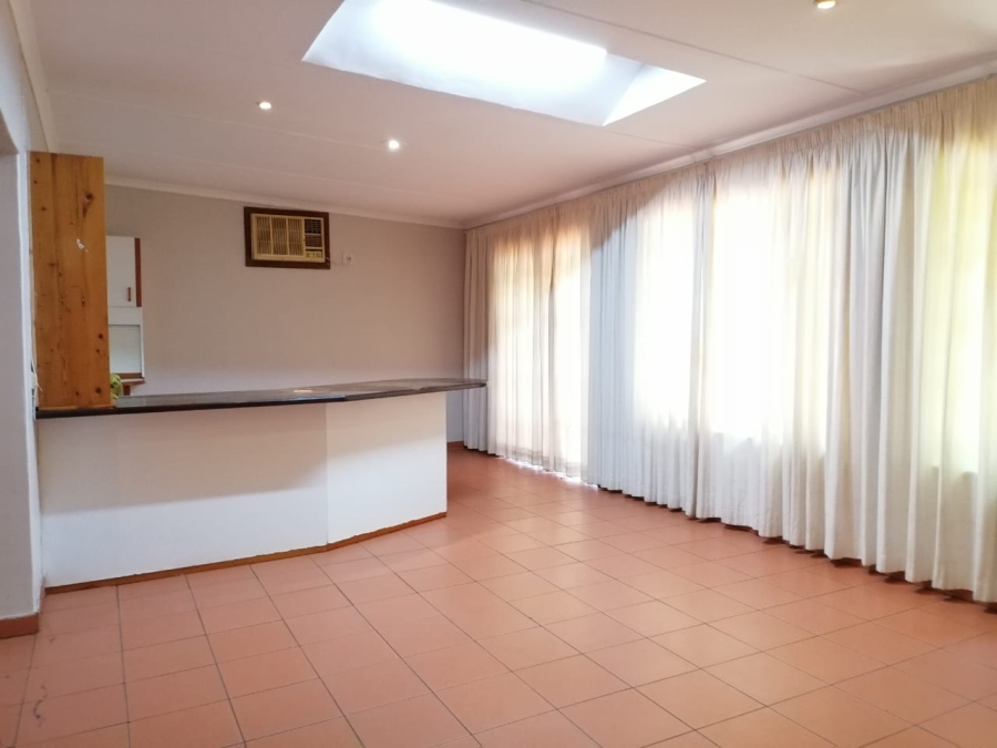 To Let 6 Bedroom Property for Rent in Glenwood KwaZulu-Natal