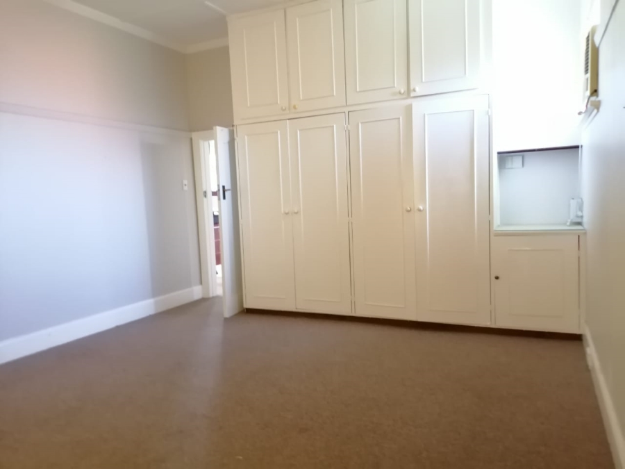 To Let 6 Bedroom Property for Rent in Glenwood KwaZulu-Natal