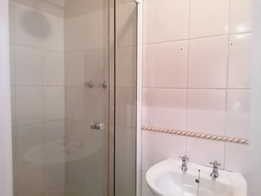 To Let 6 Bedroom Property for Rent in Glenwood KwaZulu-Natal