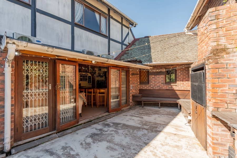 5 Bedroom Property for Sale in Westville Central KwaZulu-Natal