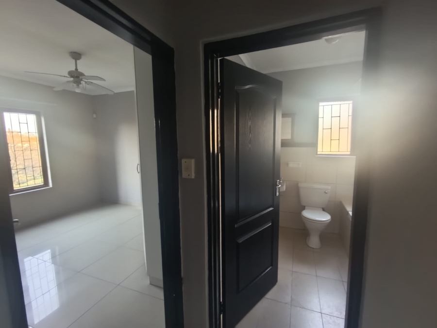 2 Bedroom Property for Sale in New Germany KwaZulu-Natal
