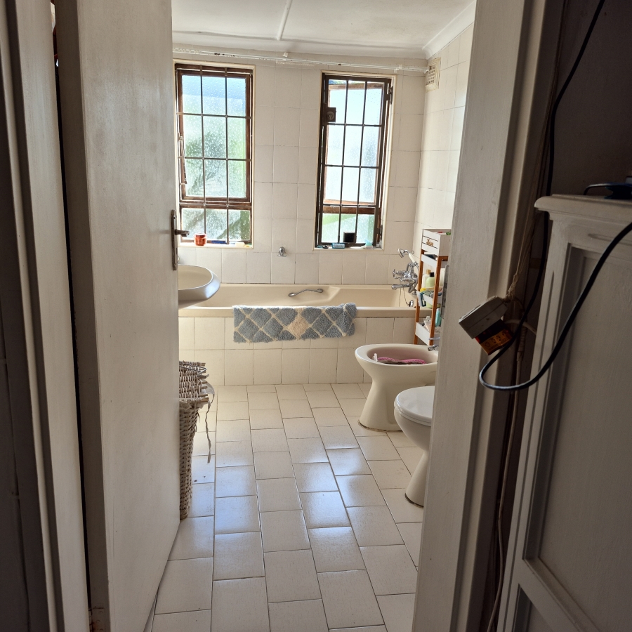 6 Bedroom Property for Sale in Westville Central KwaZulu-Natal