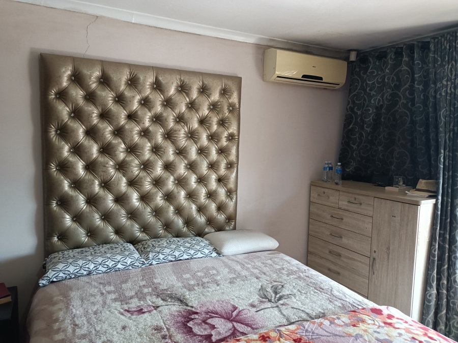 3 Bedroom Property for Sale in Parkgate KwaZulu-Natal