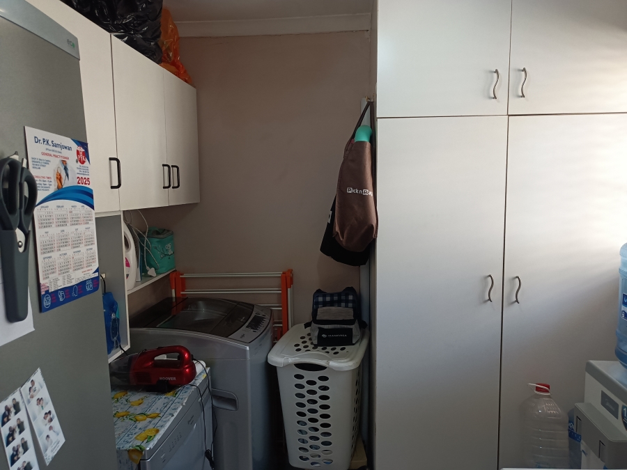3 Bedroom Property for Sale in Parkgate KwaZulu-Natal