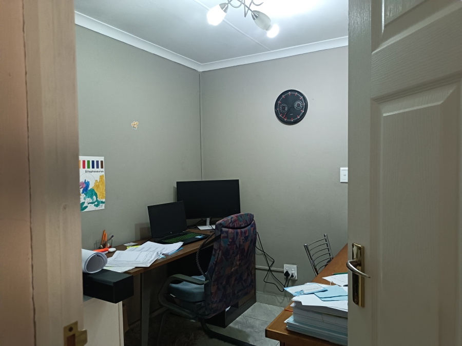 3 Bedroom Property for Sale in Parkgate KwaZulu-Natal