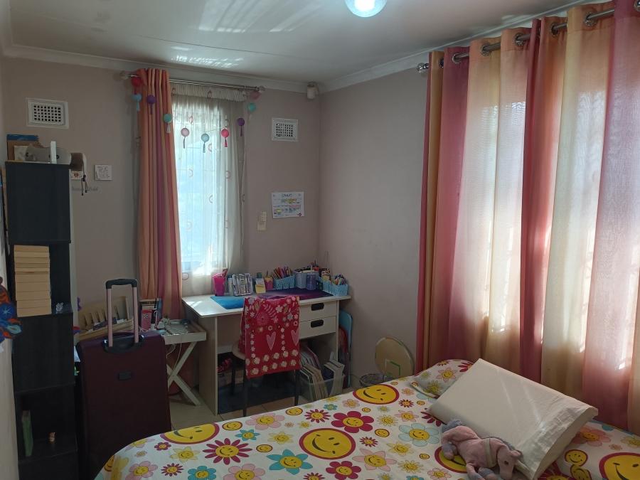 3 Bedroom Property for Sale in Parkgate KwaZulu-Natal