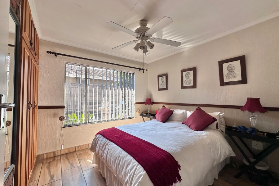 3 Bedroom Property for Sale in Huttenheights KwaZulu-Natal