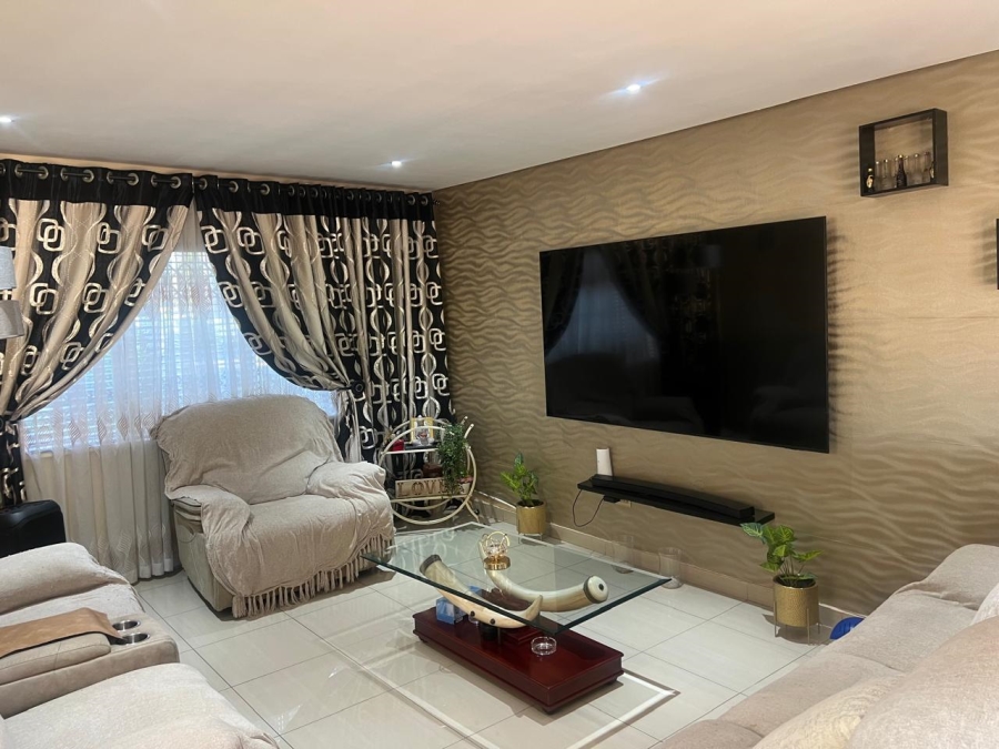 3 Bedroom Property for Sale in Pinelands KwaZulu-Natal