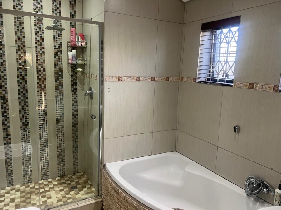 3 Bedroom Property for Sale in Pinelands KwaZulu-Natal