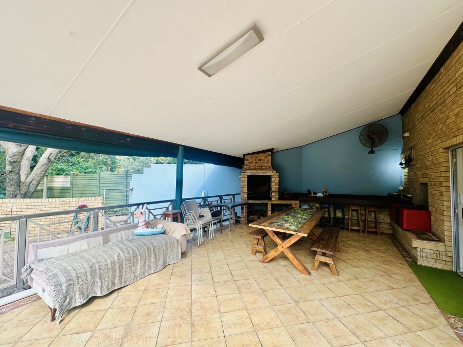 4 Bedroom Property for Sale in Meer En See KwaZulu-Natal