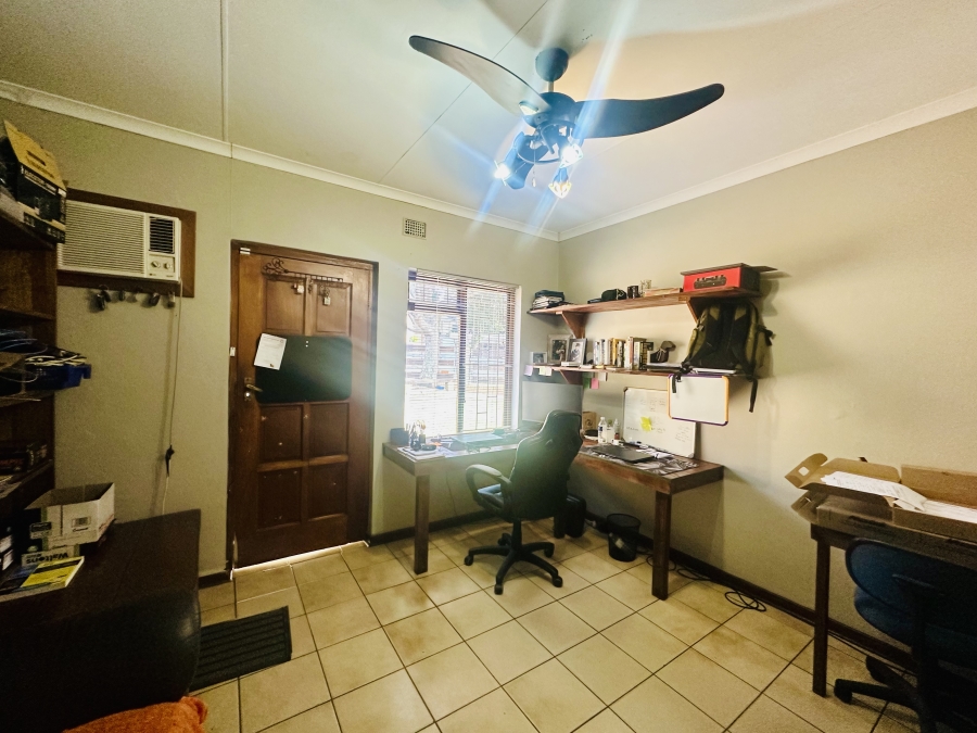 4 Bedroom Property for Sale in Meer En See KwaZulu-Natal