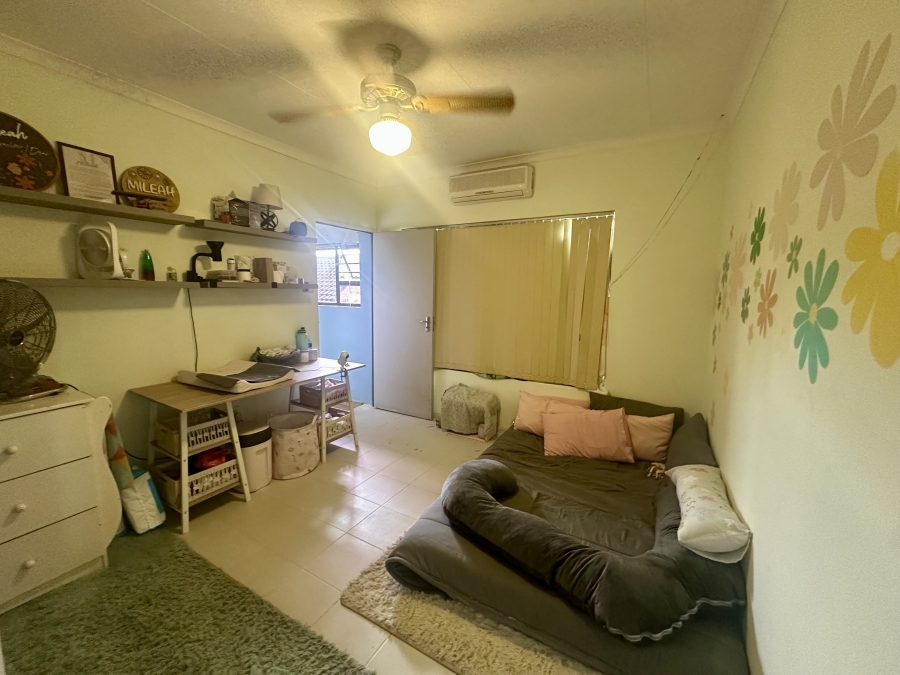 4 Bedroom Property for Sale in Meer En See KwaZulu-Natal