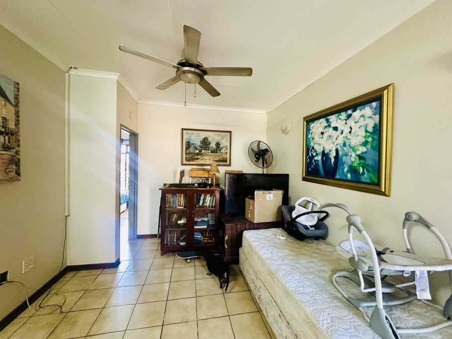 4 Bedroom Property for Sale in Meer En See KwaZulu-Natal