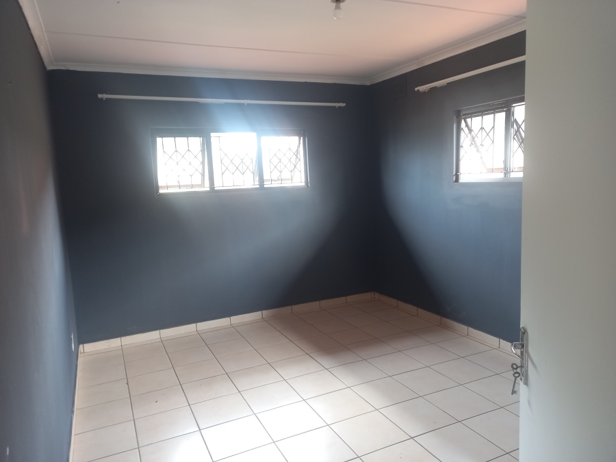 To Let 2 Bedroom Property for Rent in Isipingo Hills KwaZulu-Natal