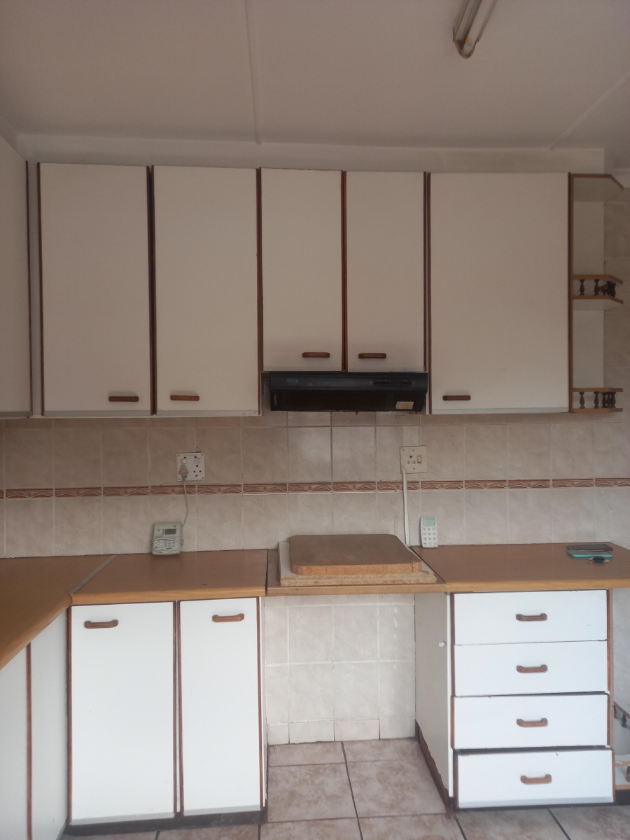 To Let 2 Bedroom Property for Rent in Isipingo Hills KwaZulu-Natal