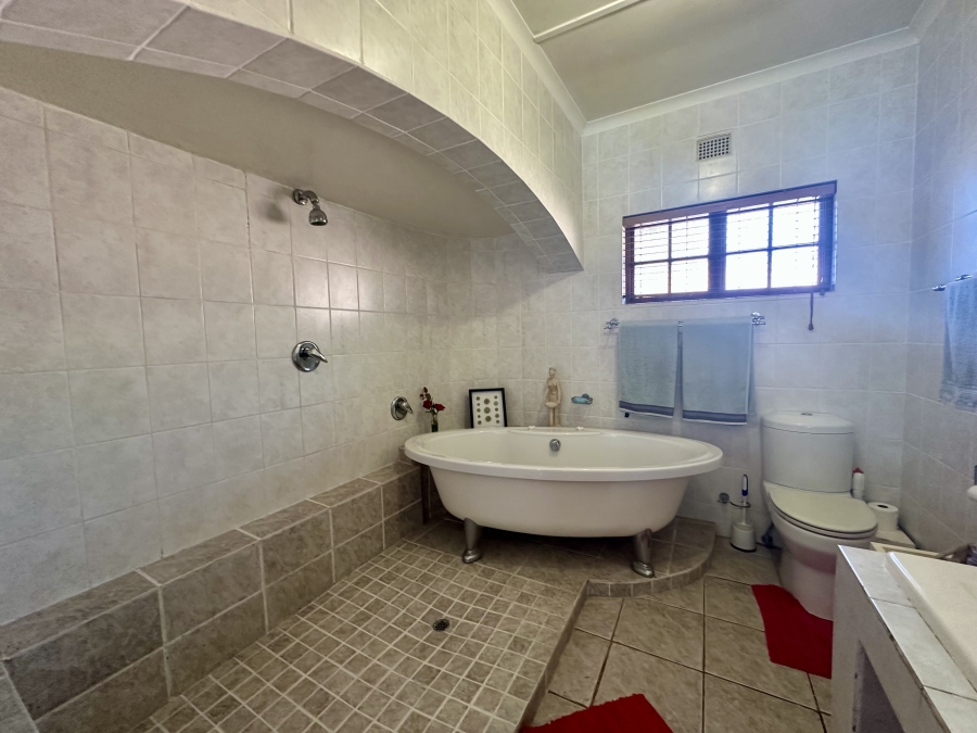 3 Bedroom Property for Sale in Meer En See KwaZulu-Natal