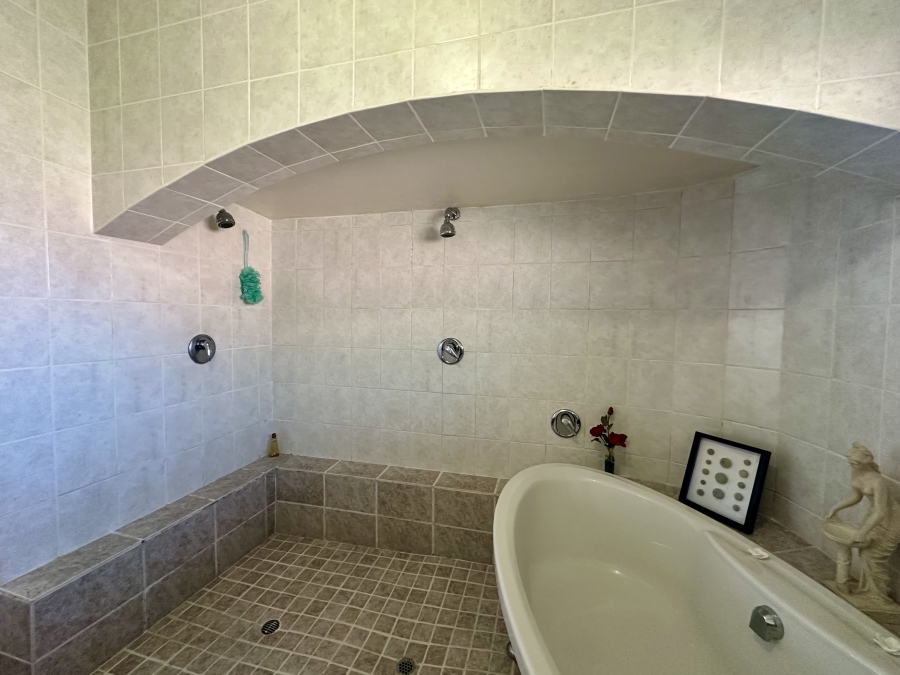 3 Bedroom Property for Sale in Meer En See KwaZulu-Natal