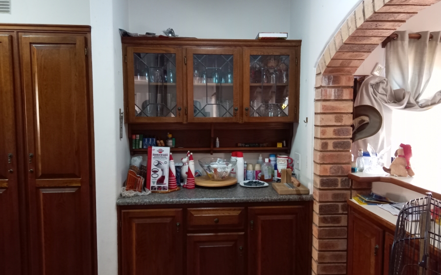 9 Bedroom Property for Sale in Glenmore KwaZulu-Natal