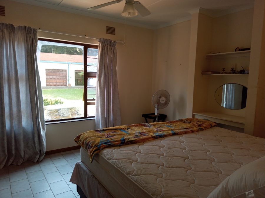 9 Bedroom Property for Sale in Glenmore KwaZulu-Natal