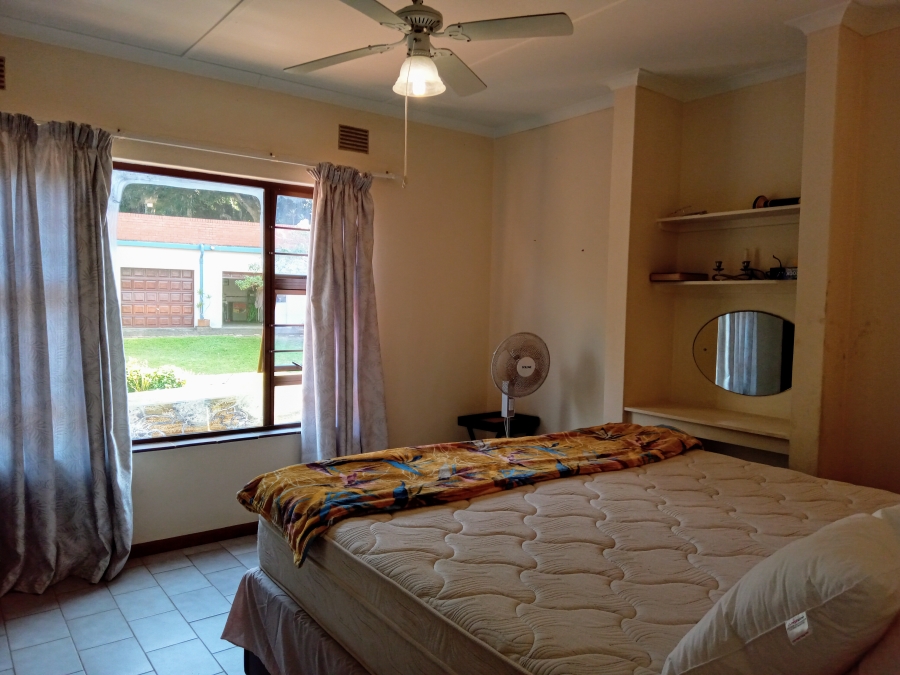 9 Bedroom Property for Sale in Glenmore KwaZulu-Natal