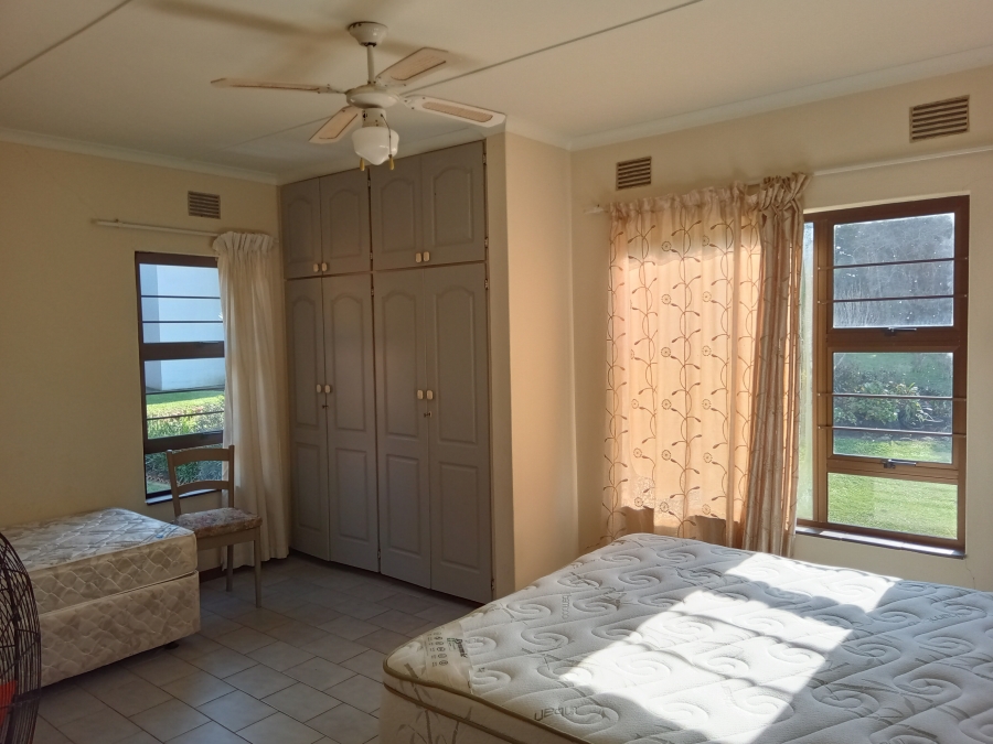 9 Bedroom Property for Sale in Glenmore KwaZulu-Natal