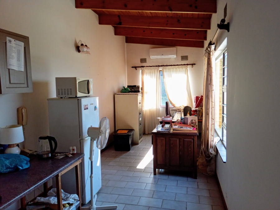 9 Bedroom Property for Sale in Glenmore KwaZulu-Natal